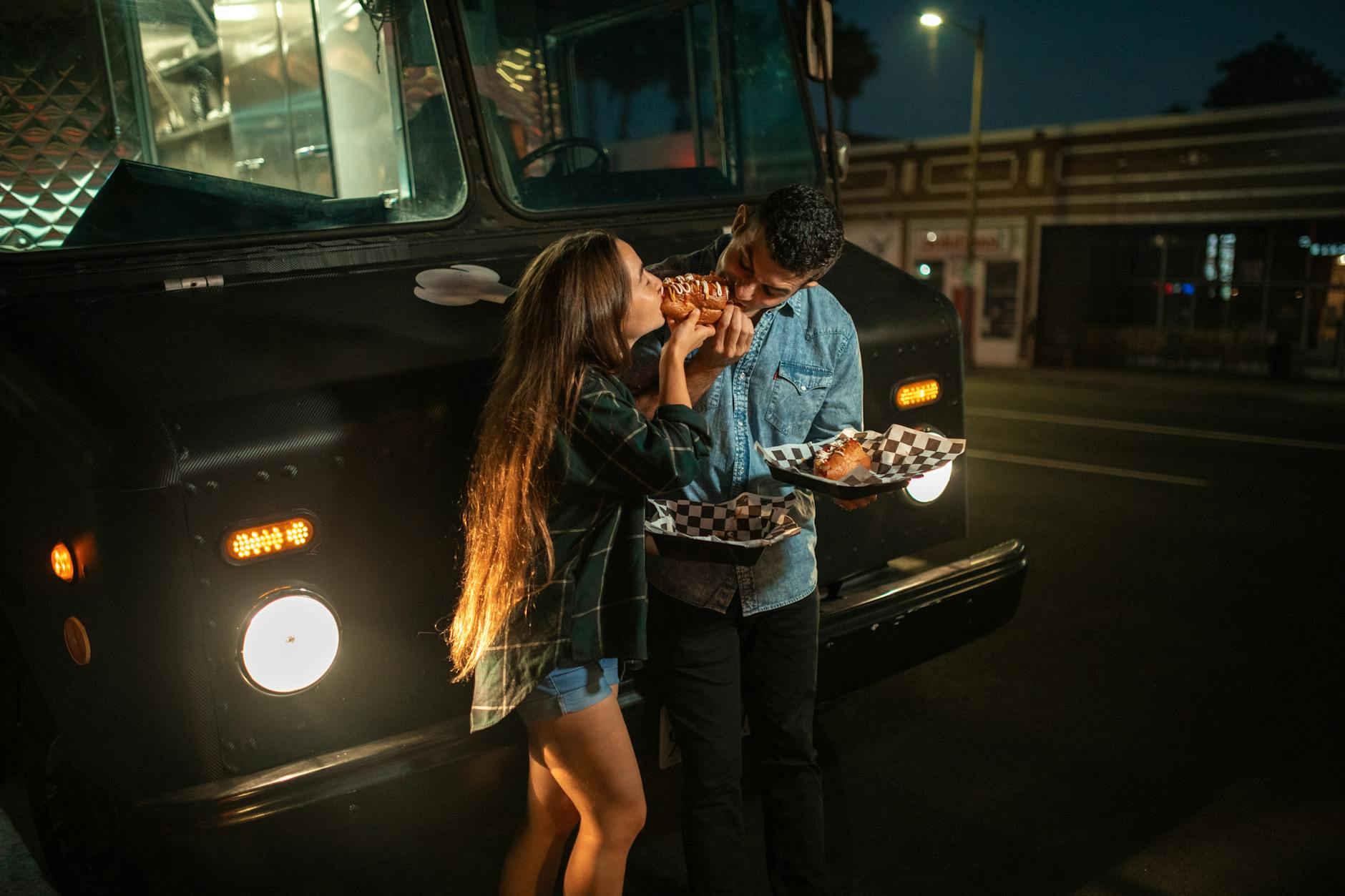 10 Unique Out Of The Box Date Night Ideas to Enhance Your Marriage
